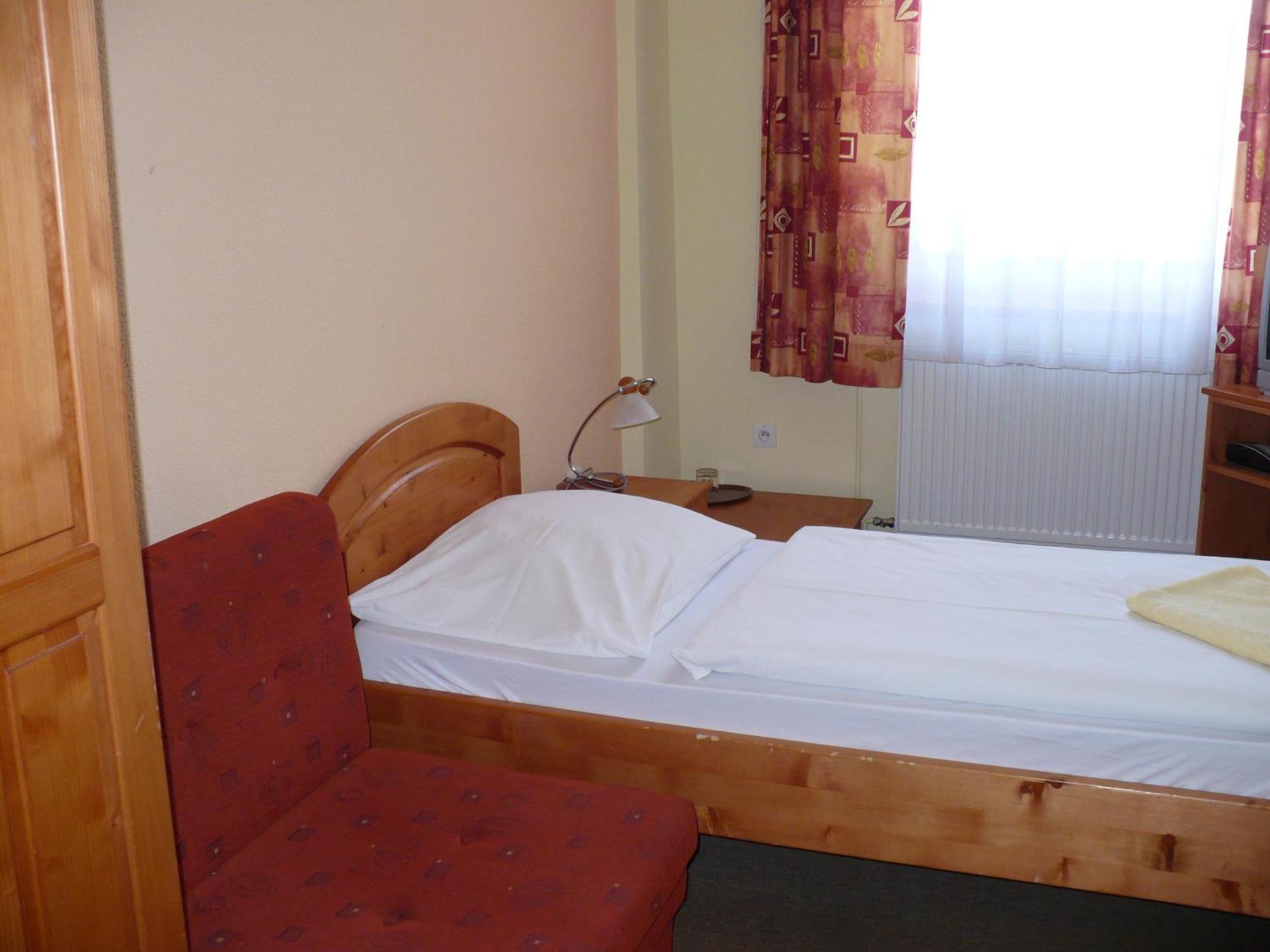 Motel Ranc Ruzomberok Exterior foto